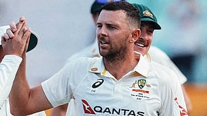 Hazlewood's 6 wickets seal Australia win