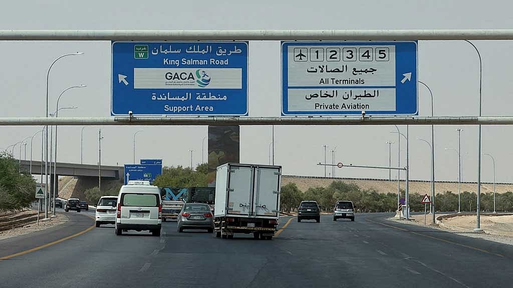 Saudi capital's airport to remain shut this week as airlines cancel services