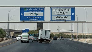 Riyadh airport to remain shut this week