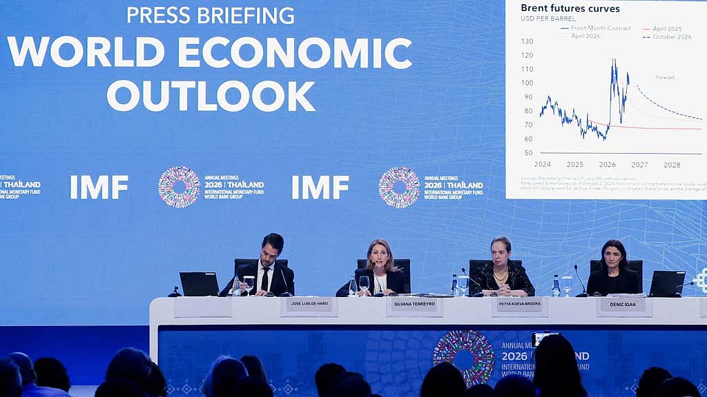 AI investment props up global growth, but war and debt threaten outlook, IMF says