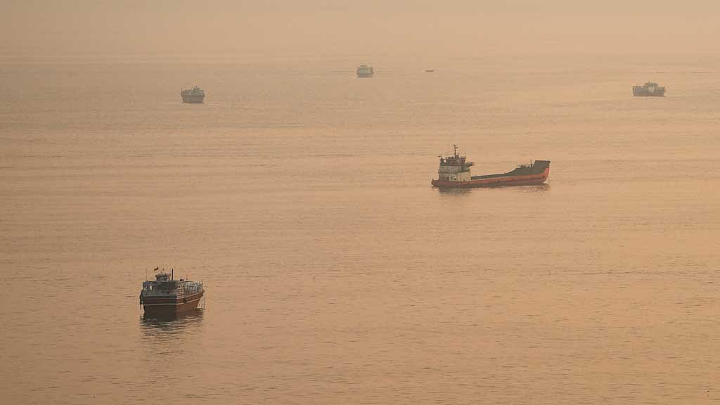 Container ship sinks near Hormuz after being hit by projectile