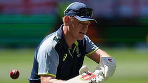 Australia consider batting changes, Green races to be fit