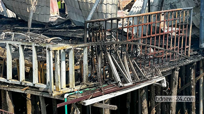 A devastating fire engulfed TUPTUP Resto and Resort in Cox’s Bazar’s Patuartek on Saturday morning, killing 10 people. Photo: Sourav Dev