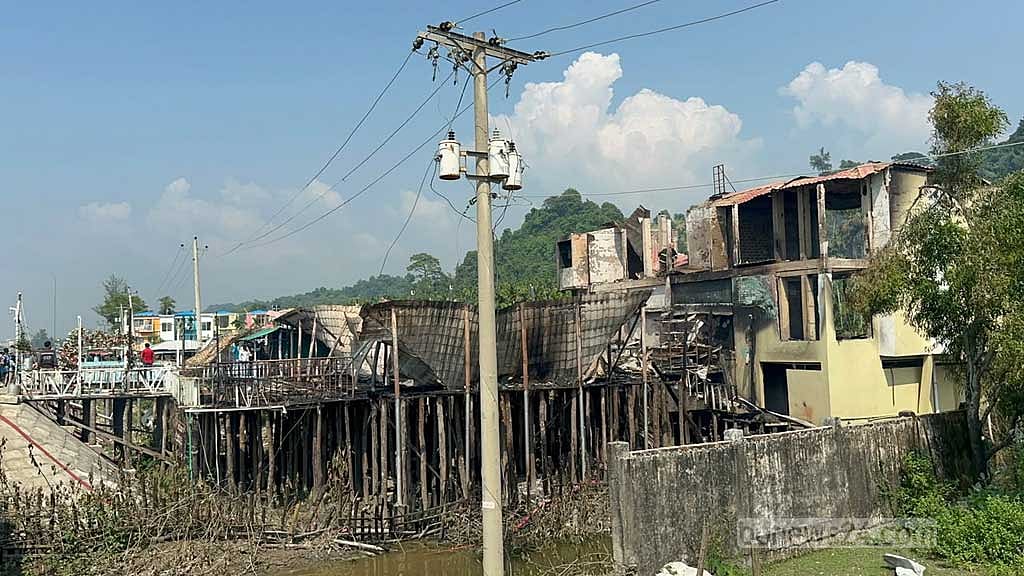 Swiss Rrsort Fire Cox’s Bazar resort fire kills 10, six feared from one family
