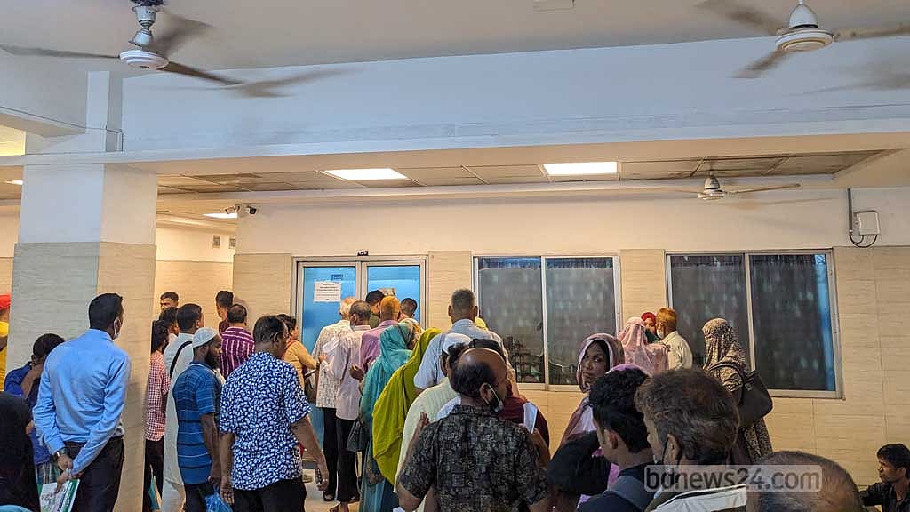 National eye hospital’s surgical capacity falls far short of daily cataract demand
