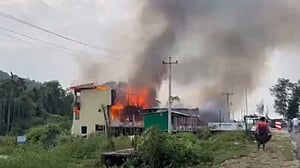 Fire guts Cox's Bazar resort, casualties feared