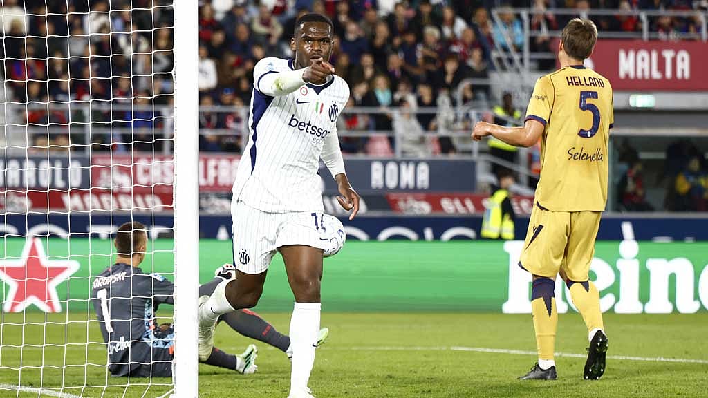 Inter earn 3-1 comeback win at Bologna, Roma beat Genoa 2-0