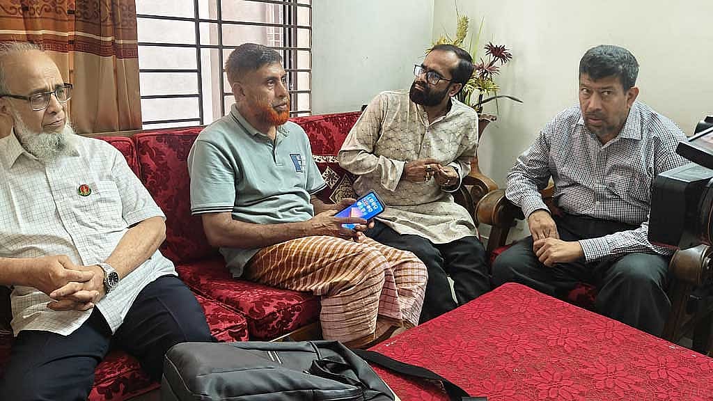 Families give DNA samples to identify 10 killed in Cox’s Bazar resort fire