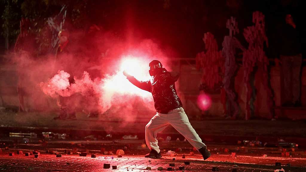 Albanian police fire rubber bullets as student protests rage