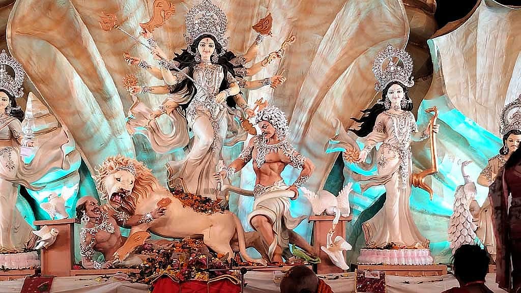 Durga Puja: Indian high commissioner urges devotees to defeat inner demons on Maha Ashtami
