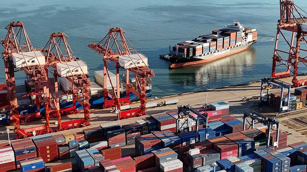 China's economy picks up pace in Q3 as exports power uneven recovery
