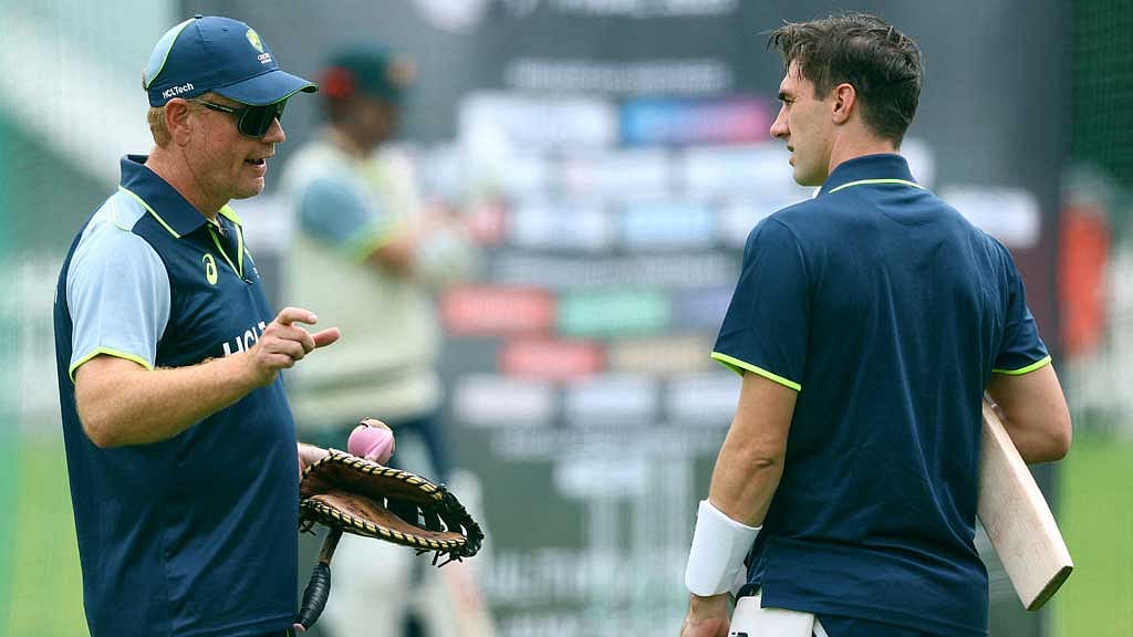 Australia bowled out for 99 as South Africa take control of second Test