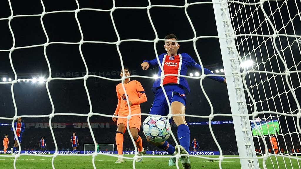 PSG sink Barcelona in six-goal thriller, Liverpool and Man City win