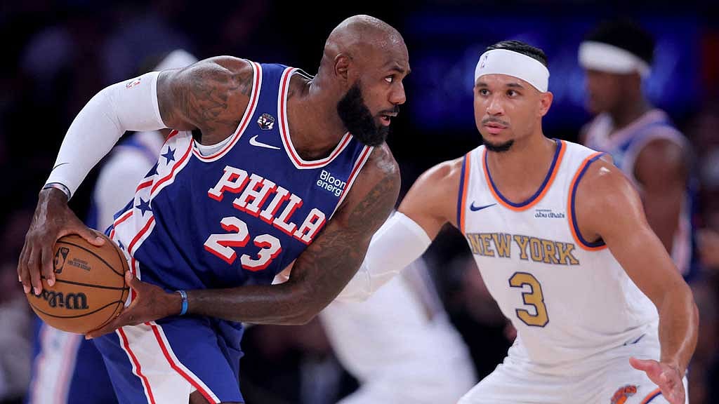 Trump says LeBron James showed disrespect during US national anthem