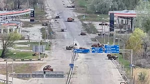 Russia, Ukraine agree to ceasefire in flood-hit city