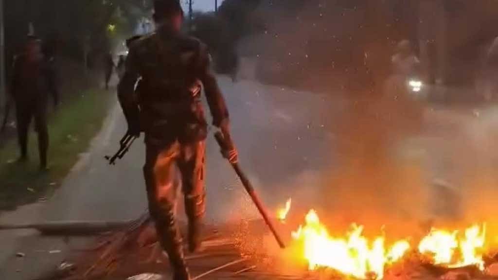 Khagrachhari blockade: Protesters set tyres alight, place logs on roads