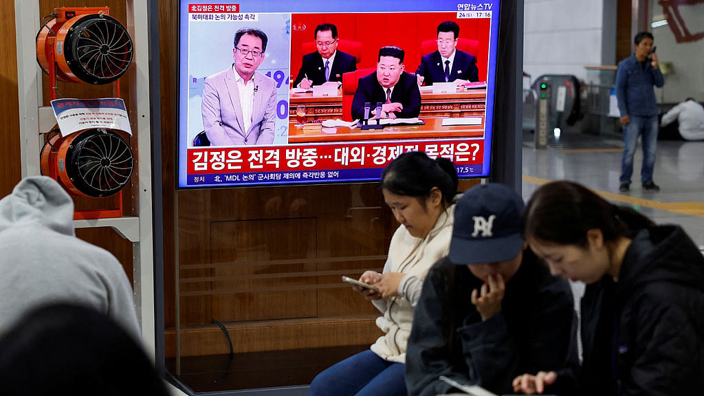 North Korea's Kim Jong Un visits China via Dandong bridge, South Korean official says