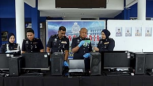 4 Bangladeshis held in Malaysian ‘online gaming scam’
