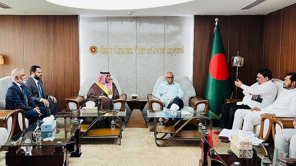 Bangladeshis can enter Saudi Arabia despite expired Iqama, minister says