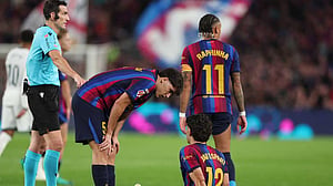 Barca defender Espart sidelined for 7 weeks