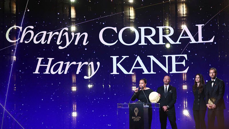 Pachuca's Charlyn Corral makes a speech after winning the women's striker of the year award,  London Palladium, London, Britain - October 26, 2026. Photo: REUTERS
