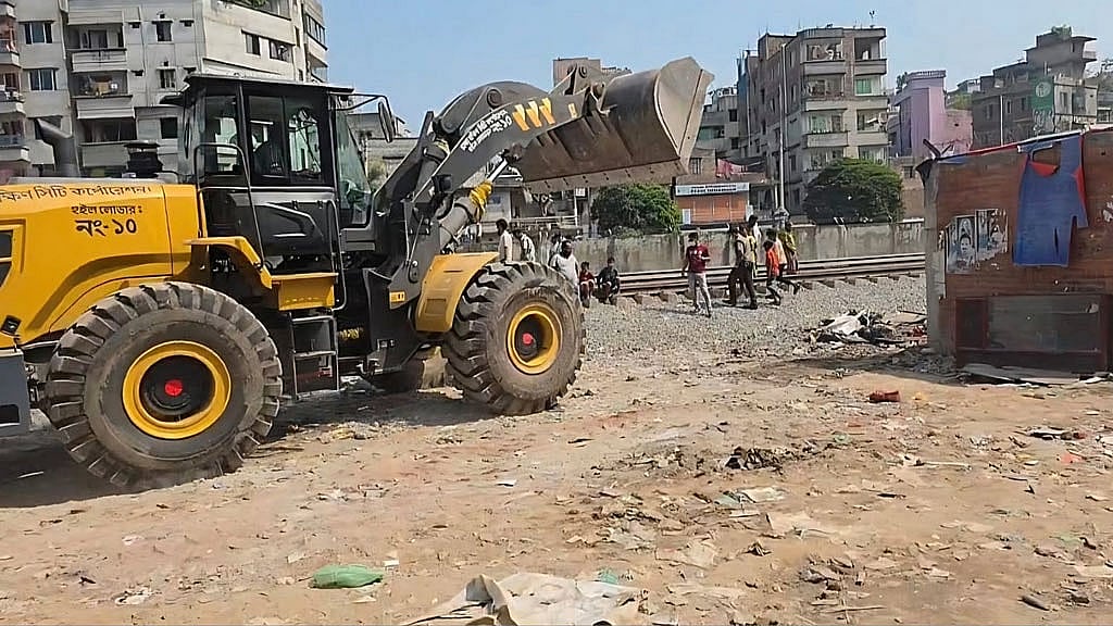 Illegal structures used as drug dens demolished in Gendaria’s Ghuntighar