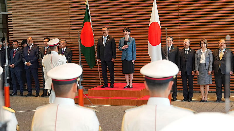 Prime Minister Tarique Rahman is given a guard of honour at the Japanese prime minister's office, “Kantei”, on Tuesday, Oct 27, 2026. Photo: PMO