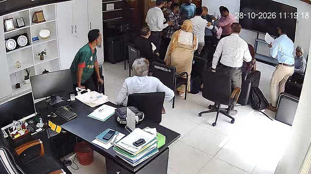 IEDCR director says DAB members barged into his office, manhandled him