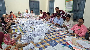 Thakurgaon by-election voting ends