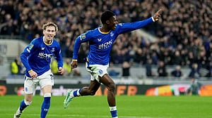 Everton beat Newcastle, Fleetwood await in quarter-finals