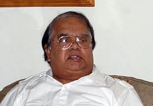 AL-BNP talks should be held sans pre-terms
