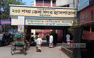 রোহিঙ্গা ক্যাম্পের বাইরে হাত-পা বাঁধা অজ্ঞাত নারীর মরদেহ