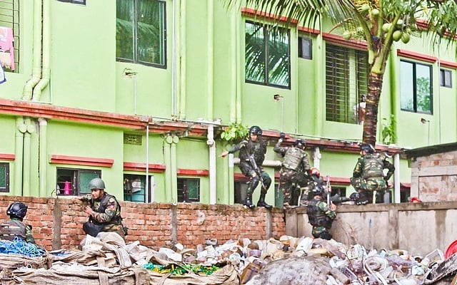 আতিয়া মহল জঙ্গি আস্তানা: ৩ আসামিই খালাস