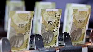 Oil rally rolls on, casting a fresh shadow on the rupee
