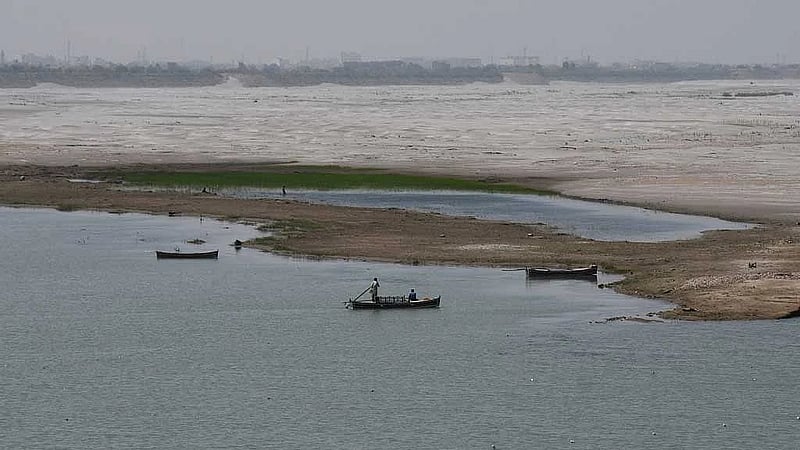 Panic in Pakistan as India vows to cut off water supply over Kashmir