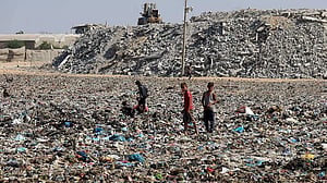 Piles of garbage and seeping sewage pollute devastated Gaza