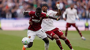 Brentford sign Senegal defender Diouf from West Ham