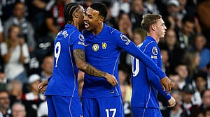 Attacking trio can be Chelsea's heart, Alonso says after debut win