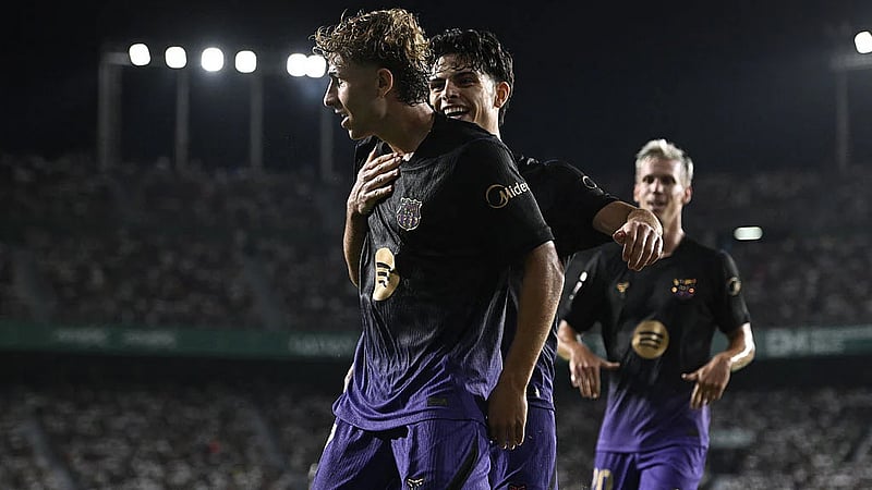 Barcelona launch LaLiga title defence with five-star Elche demolition