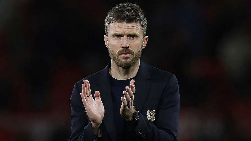 Carrick cautious after Mount's injury scare in PSG friendly