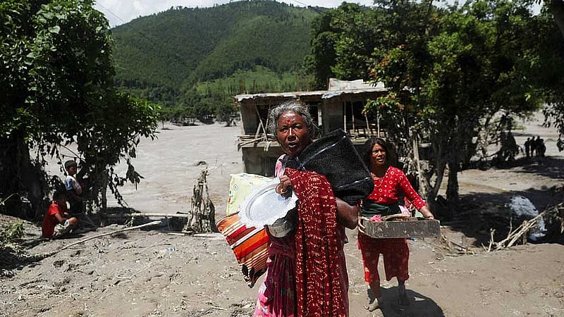Hundreds killed and more than 1,000 missing after Himalayan flood
