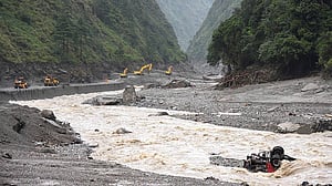 Australia dispatches aid to Nepal as 39 citizens missing