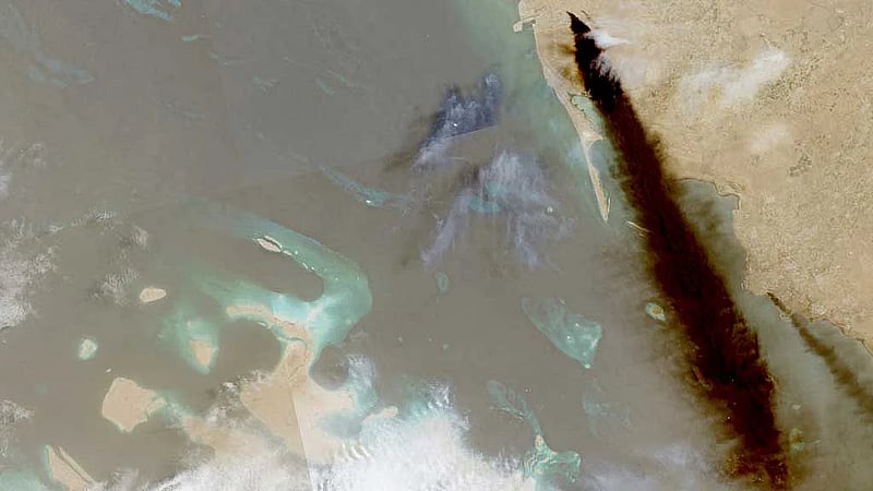 Houthis say they targeted Saudi east-west oil transport