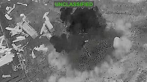 Houthis claim attacks on Saudi tankers in Red Sea, raising risk of new chokepoint in Iran war