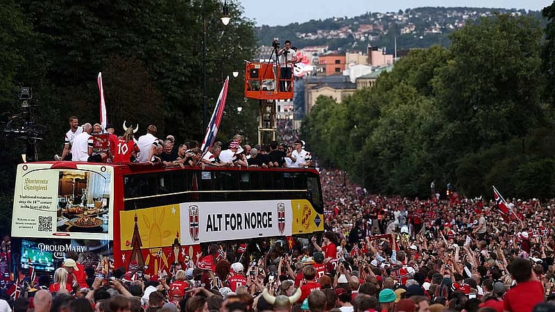 Norway turn World Cup heartbreak into celebration as huge crowds pack capital