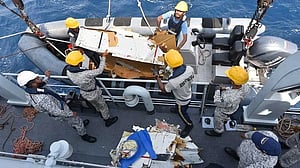 Pakistani rescuers find wreckage of lost cargo plane; search on for missing crew