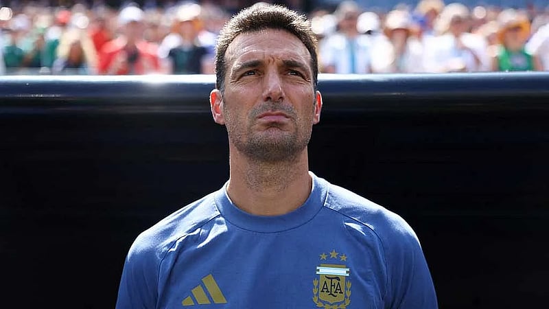 Tearful Lionel Scaloni, uncertain of Argentina future, leaves World Cup with gratitude