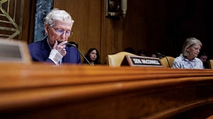 McConnell says he is unable to return to US Senate yet