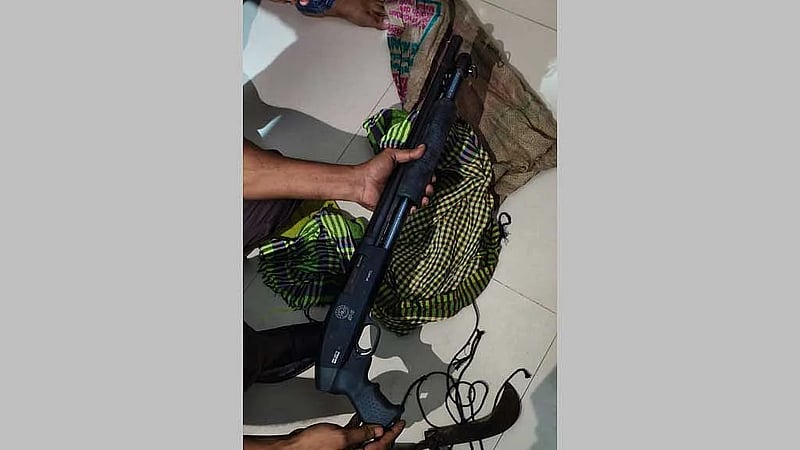 Shotgun looted from police station found in Bosila bathroom ceiling