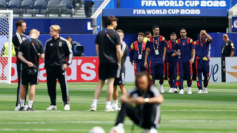 Spain bench Pedri, De Bruyne and Doku start for Belgium